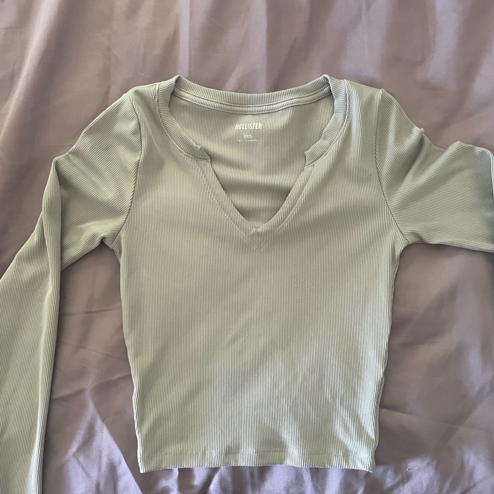 Hollister Women's Olive Long Sleeve Tee